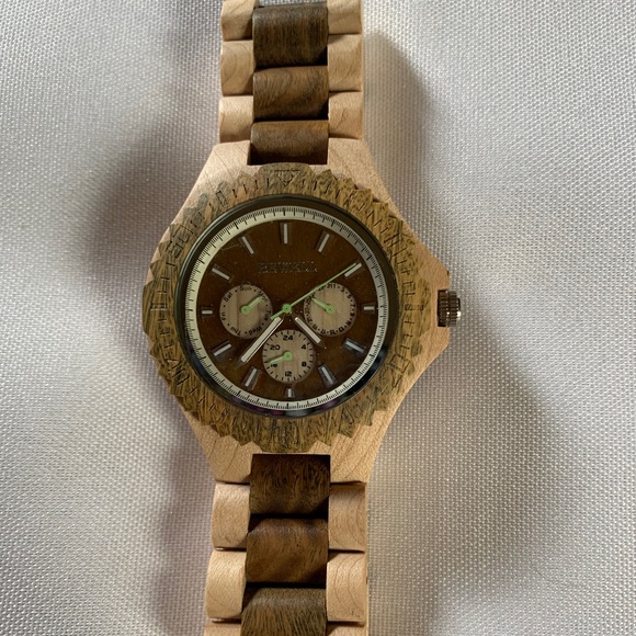 NIB! Bewell Wooden Eco Watch! - Picture 2 of 11